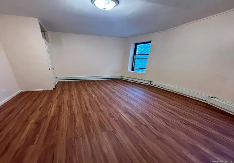 2138 Gleason Avenue, New York, NY, 2 Bedrooms Bedrooms, 4 Rooms Rooms,1 BathroomBathrooms,Residential Lease,For Rent,Gleason,0,1043509 2138 Gleason Avenue, New York, NY, 2 Bedrooms Bedrooms, 4 Rooms Rooms,1 BathroomBathrooms,Residential Lease,For Rent,Gleason,0,1043509