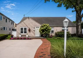 3001 Tinker Drive, Hempstead, NY, 3 Bedrooms Bedrooms, 7 Rooms Rooms,2 BathroomsBathrooms,Residential,For Rent,Tinker,0,1043256 3001 Tinker Drive, Hempstead, NY, 3 Bedrooms Bedrooms, 7 Rooms Rooms,2 BathroomsBathrooms,Residential,For Rent,Tinker,0,1043256
