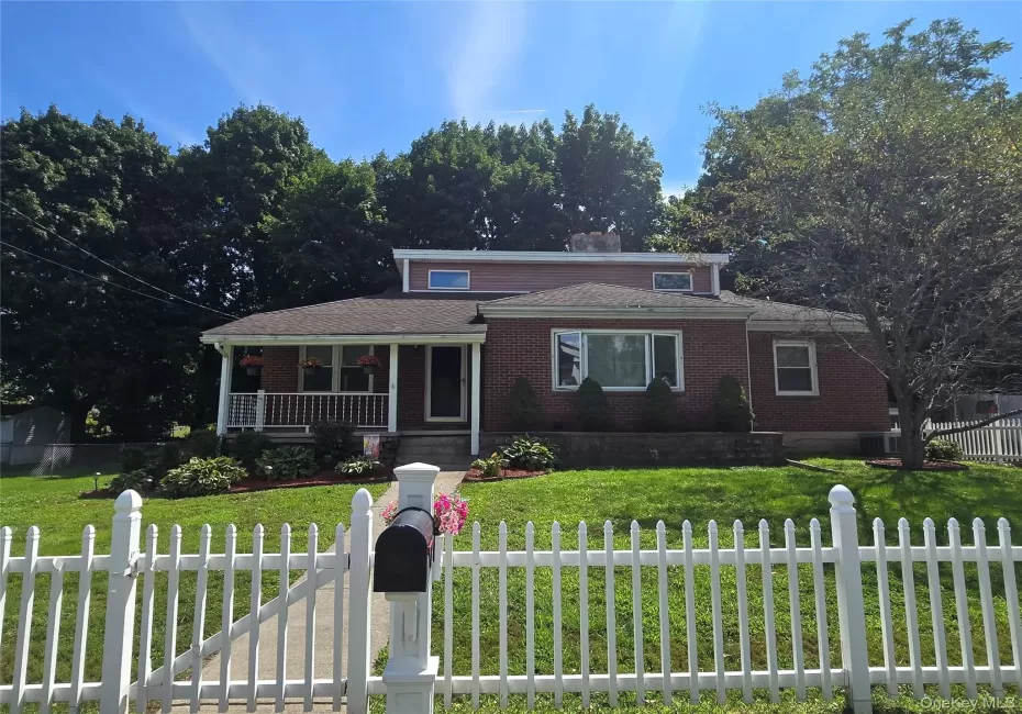67 Myrtle Avenue, New Windsor, NY, 3 Bedrooms Bedrooms, 7 Rooms Rooms,2 BathroomsBathrooms,Residential,For Rent,Myrtle,0,1032433 67 Myrtle Avenue, New Windsor, NY, 3 Bedrooms Bedrooms, 7 Rooms Rooms,2 BathroomsBathrooms,Residential,For Rent,Myrtle,0,1032433