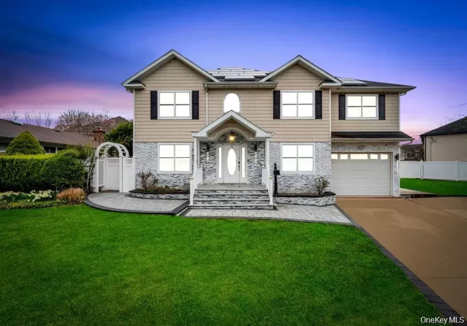 6 Garden Circle, Oyster Bay, NY, 6 Bedrooms Bedrooms, 10 Rooms Rooms,5 BathroomsBathrooms,Residential,For Rent,Garden,0,1043257 6 Garden Circle, Oyster Bay, NY, 6 Bedrooms Bedrooms, 10 Rooms Rooms,5 BathroomsBathrooms,Residential,For Rent,Garden,0,1043257