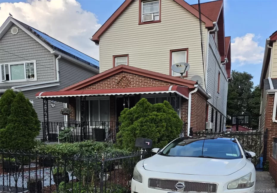 88-47 201st Street, New York, NY, 4 Bedrooms Bedrooms, 10 Rooms Rooms,4 BathroomsBathrooms,Residential,For Rent,201st,0,1043266 88-47 201st Street, New York, NY, 4 Bedrooms Bedrooms, 10 Rooms Rooms,4 BathroomsBathrooms,Residential,For Rent,201st,0,1043266