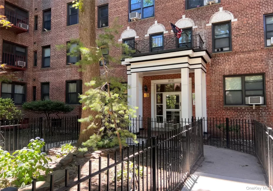 88-10 34 Avenue, New York, NY, 2 Bedrooms Bedrooms, 5 Rooms Rooms,1 BathroomBathrooms,Residential,For Rent,34,0,1043539 88-10 34 Avenue, New York, NY, 2 Bedrooms Bedrooms, 5 Rooms Rooms,1 BathroomBathrooms,Residential,For Rent,34,0,1043539