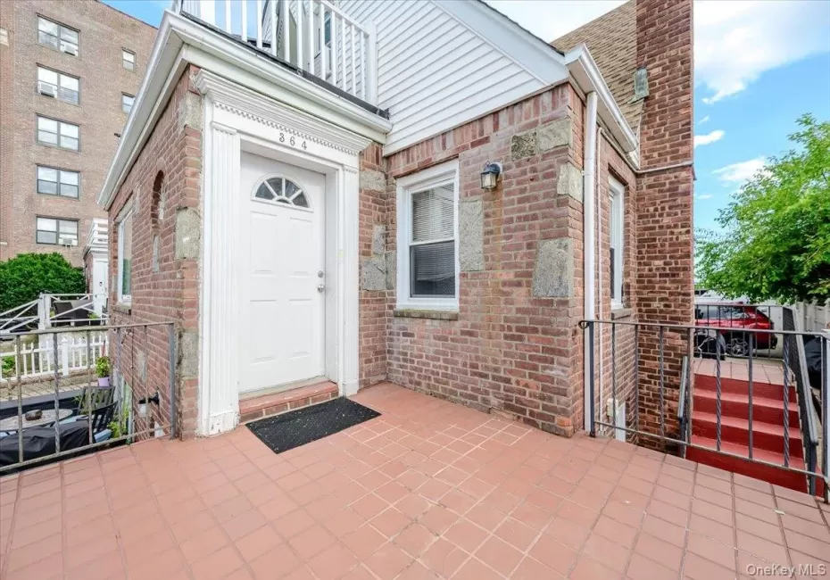 364 Broadway, Long Beach, NY, 2 Bedrooms Bedrooms, 4 Rooms Rooms,1 BathroomBathrooms,Residential Lease,For Rent,Broadway,0,1042816 364 Broadway, Long Beach, NY, 2 Bedrooms Bedrooms, 4 Rooms Rooms,1 BathroomBathrooms,Residential Lease,For Rent,Broadway,0,1042816