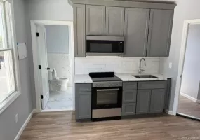 10-12 Main Street, Smithtown, NY, 1 Bedroom Bedrooms, 2 Rooms Rooms,1 BathroomBathrooms,Residential Lease,For Rent,Main,0,1043658 10-12 Main Street, Smithtown, NY, 1 Bedroom Bedrooms, 2 Rooms Rooms,1 BathroomBathrooms,Residential Lease,For Rent,Main,0,1043658
