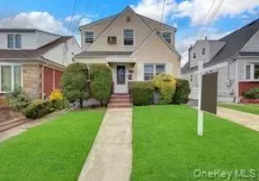 411 New Hyde Park Road, North Hempstead, NY, 5 Bedrooms Bedrooms, 7 Rooms Rooms,2 BathroomsBathrooms,Residential,For Rent,New Hyde Park,0,1043651 411 New Hyde Park Road, North Hempstead, NY, 5 Bedrooms Bedrooms, 7 Rooms Rooms,2 BathroomsBathrooms,Residential,For Rent,New Hyde Park,0,1043651
