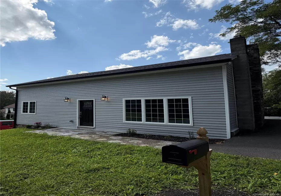 12 Berry Lane, Newburgh (town), NY, 3 Bedrooms Bedrooms, 8 Rooms Rooms,2 BathroomsBathrooms,Residential Lease,For Rent,Berry,0,1042624 12 Berry Lane, Newburgh (town), NY, 3 Bedrooms Bedrooms, 8 Rooms Rooms,2 BathroomsBathrooms,Residential Lease,For Rent,Berry,0,1042624