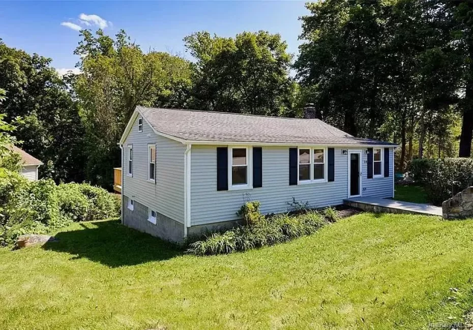 27 Brewster Drive, Carmel, NY, 3 Bedrooms Bedrooms, 3 Rooms Rooms,2 BathroomsBathrooms,Residential Lease,For Rent,Brewster,0,1044140 27 Brewster Drive, Carmel, NY, 3 Bedrooms Bedrooms, 3 Rooms Rooms,2 BathroomsBathrooms,Residential Lease,For Rent,Brewster,0,1044140