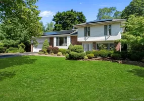 202 Tinton Place, Huntington, NY, 4 Bedrooms Bedrooms, 11 Rooms Rooms,2 BathroomsBathrooms,Residential,For Rent,Tinton,0,1024025 202 Tinton Place, Huntington, NY, 4 Bedrooms Bedrooms, 11 Rooms Rooms,2 BathroomsBathrooms,Residential,For Rent,Tinton,0,1024025