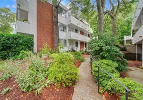 321 Tallwood Drive, Greenburgh, NY, 3 Bedrooms Bedrooms, 8 Rooms Rooms,2 BathroomsBathrooms,Residential,For Rent,Tallwood,0,1039864 321 Tallwood Drive, Greenburgh, NY, 3 Bedrooms Bedrooms, 8 Rooms Rooms,2 BathroomsBathrooms,Residential,For Rent,Tallwood,0,1039864