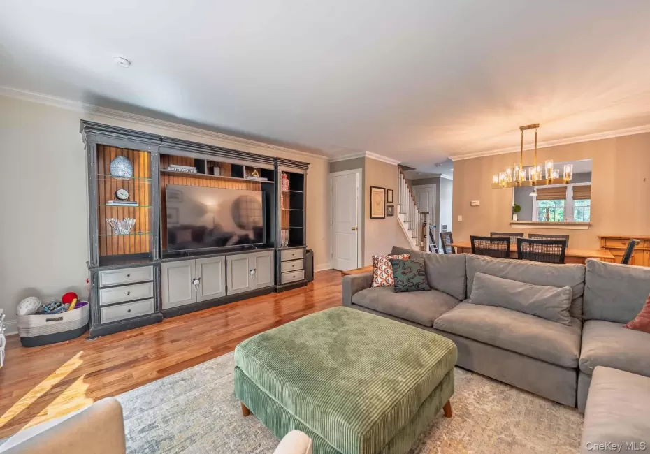 16 Pine Street, Huntington, NY, 2 Bedrooms Bedrooms, 5 Rooms Rooms,2 BathroomsBathrooms,Residential Lease,For Rent,Pine,0,1041545 16 Pine Street, Huntington, NY, 2 Bedrooms Bedrooms, 5 Rooms Rooms,2 BathroomsBathrooms,Residential Lease,For Rent,Pine,0,1041545