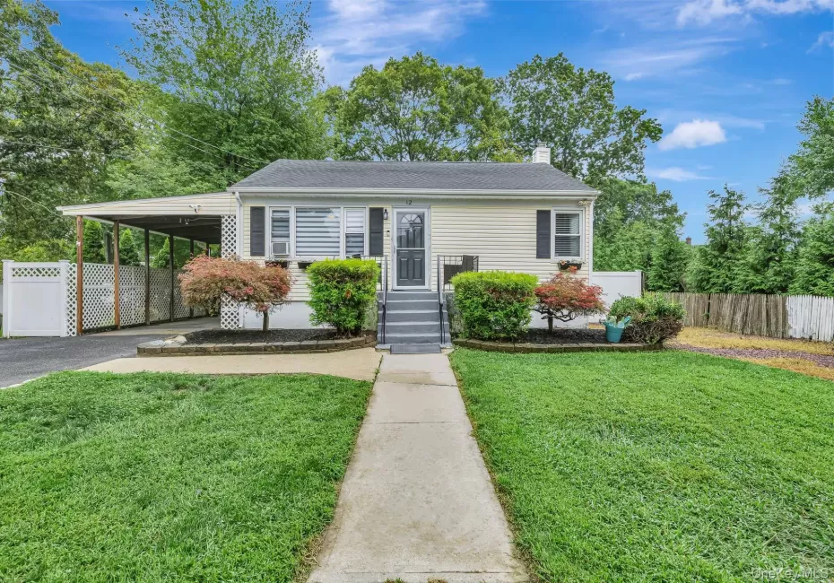 12 Dover Avenue, Brookhaven, NY, 2 Bedrooms Bedrooms, 5 Rooms Rooms,2 BathroomsBathrooms,Residential,For Rent,Dover,0,1042709 12 Dover Avenue, Brookhaven, NY, 2 Bedrooms Bedrooms, 5 Rooms Rooms,2 BathroomsBathrooms,Residential,For Rent,Dover,0,1042709