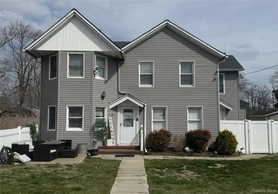 91 River Avenue, Brookhaven, NY, 3 Bedrooms Bedrooms, 4 Rooms Rooms,1 BathroomBathrooms,Residential Lease,For Rent,River,0,1043425 91 River Avenue, Brookhaven, NY, 3 Bedrooms Bedrooms, 4 Rooms Rooms,1 BathroomBathrooms,Residential Lease,For Rent,River,0,1043425