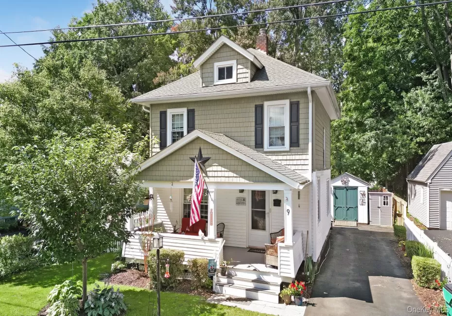 9 Garden Street, Hyde Park, NY, 3 Bedrooms Bedrooms, 6 Rooms Rooms,1 BathroomBathrooms,Residential,For Rent,Garden,0,1035129 9 Garden Street, Hyde Park, NY, 3 Bedrooms Bedrooms, 6 Rooms Rooms,1 BathroomBathrooms,Residential,For Rent,Garden,0,1035129