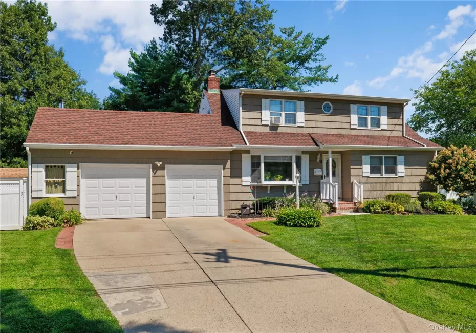 13 Westwood Drive, Babylon, NY, 4 Bedrooms Bedrooms, 7 Rooms Rooms,2 BathroomsBathrooms,Residential,For Rent,Westwood,0,1041339 13 Westwood Drive, Babylon, NY, 4 Bedrooms Bedrooms, 7 Rooms Rooms,2 BathroomsBathrooms,Residential,For Rent,Westwood,0,1041339