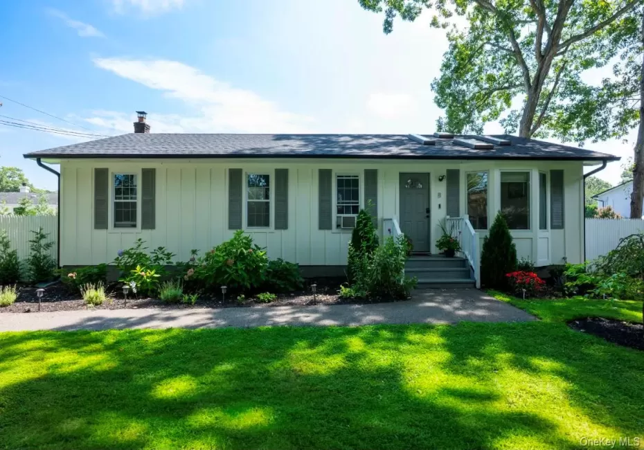 8 Silver Road, Brookhaven, NY, 4 Bedrooms Bedrooms, 7 Rooms Rooms,1 BathroomBathrooms,Residential,For Rent,Silver,0,1035882 8 Silver Road, Brookhaven, NY, 4 Bedrooms Bedrooms, 7 Rooms Rooms,1 BathroomBathrooms,Residential,For Rent,Silver,0,1035882