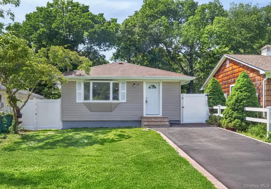 196 Burney, Brookhaven, NY, 3 Bedrooms Bedrooms, 5 Rooms Rooms,2 BathroomsBathrooms,Residential,For Rent,Burney,0,1043680 196 Burney, Brookhaven, NY, 3 Bedrooms Bedrooms, 5 Rooms Rooms,2 BathroomsBathrooms,Residential,For Rent,Burney,0,1043680