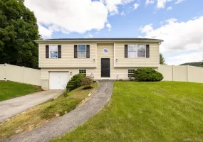 45 Nicole Lane, Dover, NY, 3 Bedrooms Bedrooms, 9 Rooms Rooms,2 BathroomsBathrooms,Residential,For Rent,Nicole,0,1043677 45 Nicole Lane, Dover, NY, 3 Bedrooms Bedrooms, 9 Rooms Rooms,2 BathroomsBathrooms,Residential,For Rent,Nicole,0,1043677