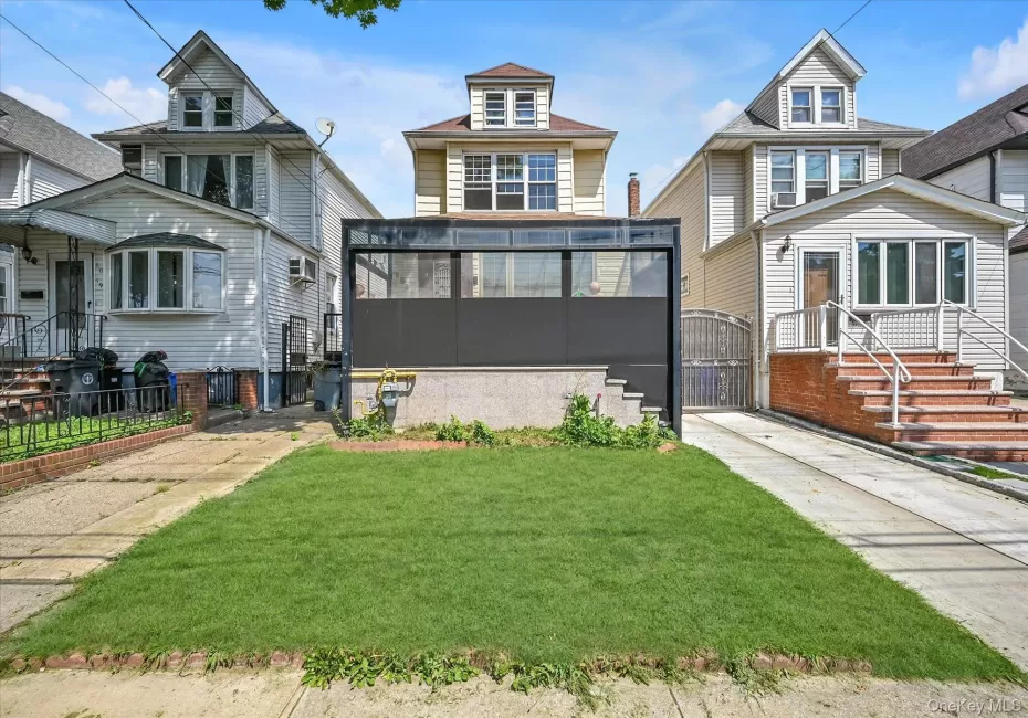 8023 169th Street, New York, NY, 4 Bedrooms Bedrooms, 10 Rooms Rooms,2 BathroomsBathrooms,Residential,For Rent,169th,0,1043715 8023 169th Street, New York, NY, 4 Bedrooms Bedrooms, 10 Rooms Rooms,2 BathroomsBathrooms,Residential,For Rent,169th,0,1043715