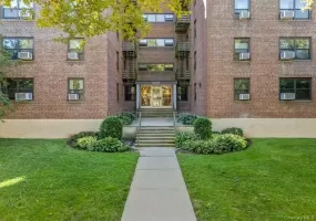 211-02 73rd Avenue, New York, NY, 2 Bedrooms Bedrooms, 5 Rooms Rooms,1 BathroomBathrooms,Residential,For Rent,73rd,0,1043109 211-02 73rd Avenue, New York, NY, 2 Bedrooms Bedrooms, 5 Rooms Rooms,1 BathroomBathrooms,Residential,For Rent,73rd,0,1043109