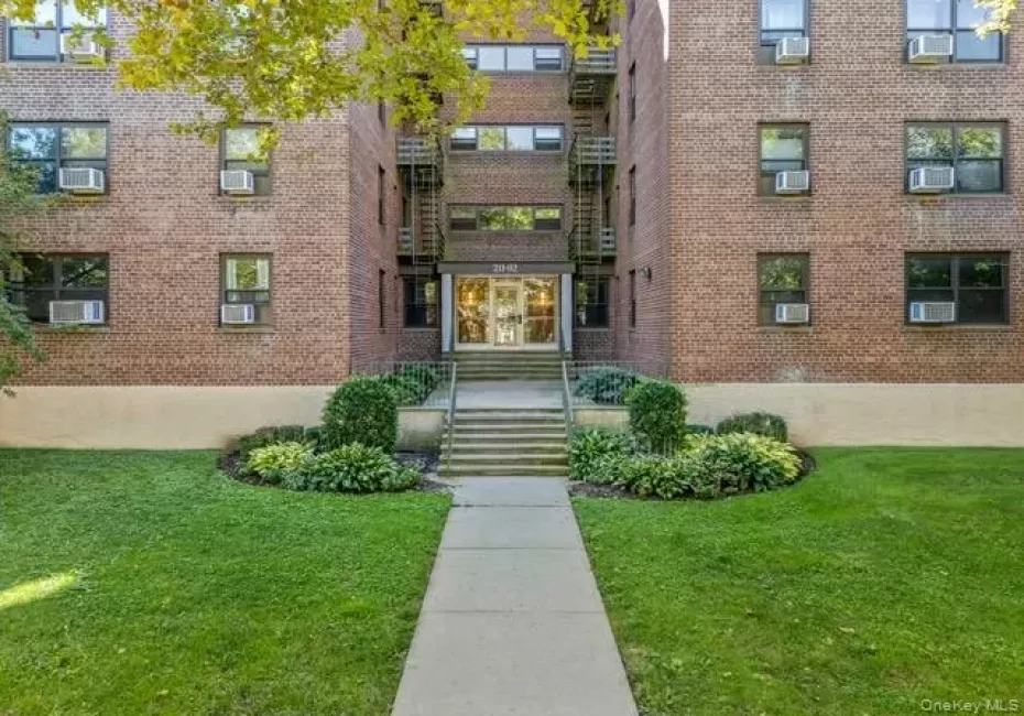 211-02 73rd Avenue, New York, NY, 2 Bedrooms Bedrooms, 5 Rooms Rooms,1 BathroomBathrooms,Residential,For Rent,73rd,0,1043109 211-02 73rd Avenue, New York, NY, 2 Bedrooms Bedrooms, 5 Rooms Rooms,1 BathroomBathrooms,Residential,For Rent,73rd,0,1043109