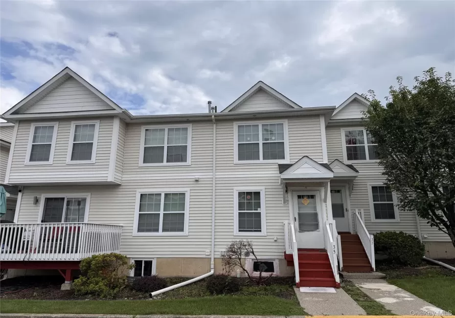 35 Lexington Way, Middletown, NY, 2 Bedrooms Bedrooms, 6 Rooms Rooms,2 BathroomsBathrooms,Residential,For Rent,Lexington,0,1043648 35 Lexington Way, Middletown, NY, 2 Bedrooms Bedrooms, 6 Rooms Rooms,2 BathroomsBathrooms,Residential,For Rent,Lexington,0,1043648