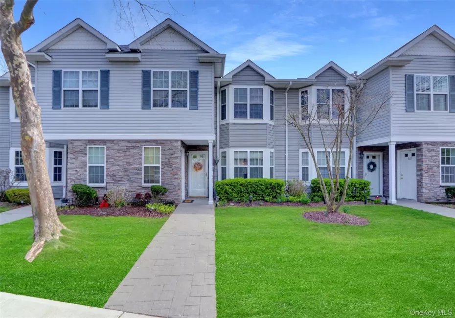 219 Medea Way, Islip, NY, 2 Bedrooms Bedrooms, 4 Rooms Rooms,2 BathroomsBathrooms,Residential,For Rent,Medea,0,1040166 219 Medea Way, Islip, NY, 2 Bedrooms Bedrooms, 4 Rooms Rooms,2 BathroomsBathrooms,Residential,For Rent,Medea,0,1040166
