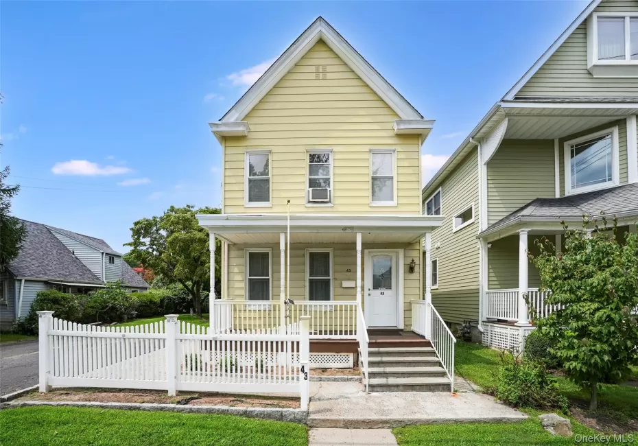 43 Northfield Avenue, Greenburgh, NY, 3 Bedrooms Bedrooms, 7 Rooms Rooms,2 BathroomsBathrooms,Residential,For Rent,Northfield,0,1042585 43 Northfield Avenue, Greenburgh, NY, 3 Bedrooms Bedrooms, 7 Rooms Rooms,2 BathroomsBathrooms,Residential,For Rent,Northfield,0,1042585