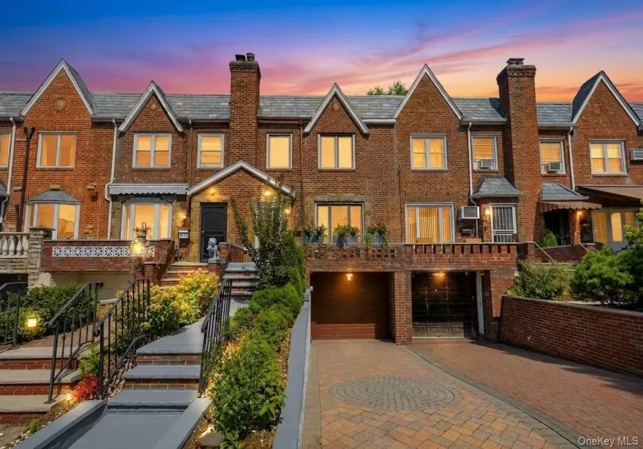 6339 77th Place, New York, NY, 3 Bedrooms Bedrooms, 6 Rooms Rooms,2 BathroomsBathrooms,Residential Lease,For Rent,77th,0,1043927 6339 77th Place, New York, NY, 3 Bedrooms Bedrooms, 6 Rooms Rooms,2 BathroomsBathrooms,Residential Lease,For Rent,77th,0,1043927