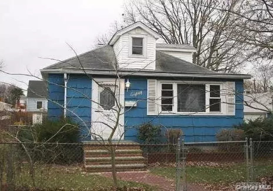 80 Claremont Avenue, West Babylon, NY, 3 Bedrooms Bedrooms, 6 Rooms Rooms,1 BathroomBathrooms,Residential,For Rent,Claremont,0,1043950 80 Claremont Avenue, West Babylon, NY, 3 Bedrooms Bedrooms, 6 Rooms Rooms,1 BathroomBathrooms,Residential,For Rent,Claremont,0,1043950