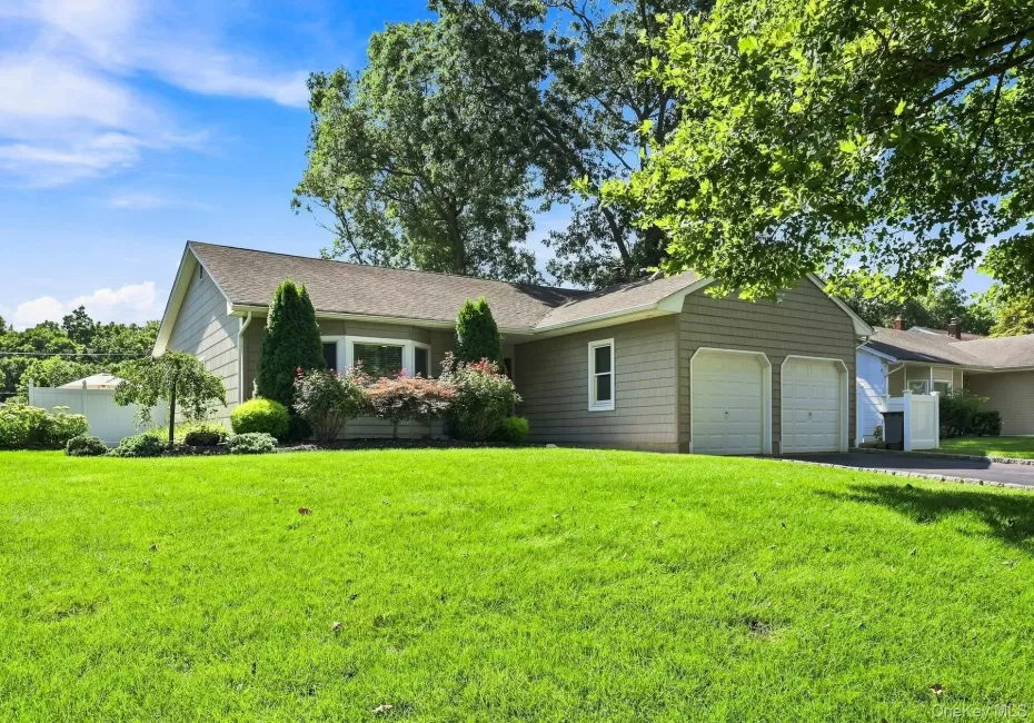 8 Marlan Court, Smithtown, NY, 3 Bedrooms Bedrooms, 7 Rooms Rooms,2 BathroomsBathrooms,Residential Lease,For Rent,Marlan,0,1043836 8 Marlan Court, Smithtown, NY, 3 Bedrooms Bedrooms, 7 Rooms Rooms,2 BathroomsBathrooms,Residential Lease,For Rent,Marlan,0,1043836