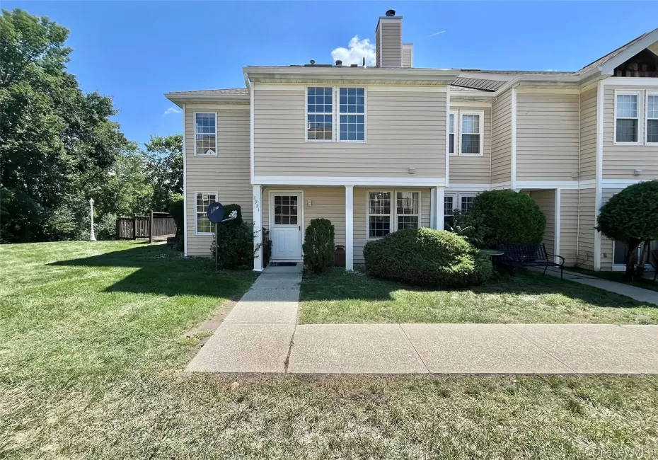 2921 Whispering Hills, Chester Town, NY, 3 Bedrooms Bedrooms, 6 Rooms Rooms,2 BathroomsBathrooms,Residential,For Rent,Whispering,0,1043986 2921 Whispering Hills, Chester Town, NY, 3 Bedrooms Bedrooms, 6 Rooms Rooms,2 BathroomsBathrooms,Residential,For Rent,Whispering,0,1043986