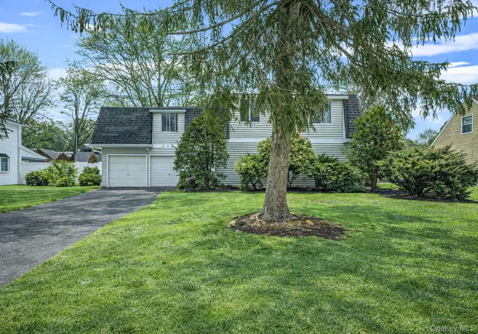 22 Meyer Lane, Brookhaven, NY, 6 Bedrooms Bedrooms, 12 Rooms Rooms,2 BathroomsBathrooms,Residential,For Rent,Meyer,0,1044007 22 Meyer Lane, Brookhaven, NY, 6 Bedrooms Bedrooms, 12 Rooms Rooms,2 BathroomsBathrooms,Residential,For Rent,Meyer,0,1044007