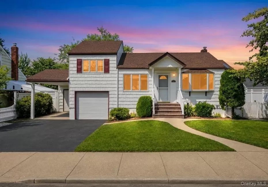 125 5th Street, Oyster Bay, NY, 4 Bedrooms Bedrooms, 7 Rooms Rooms,3 BathroomsBathrooms,Residential,For Rent,5th,0,1041501 125 5th Street, Oyster Bay, NY, 4 Bedrooms Bedrooms, 7 Rooms Rooms,3 BathroomsBathrooms,Residential,For Rent,5th,0,1041501