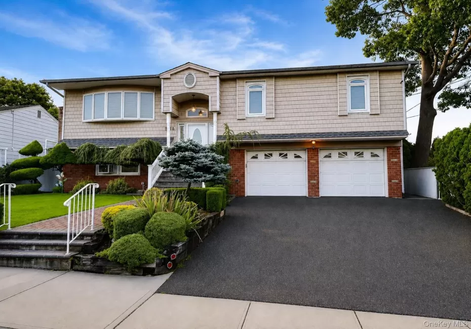 586 Harless Place, Hempstead, NY, 5 Bedrooms Bedrooms, 14 Rooms Rooms,3 BathroomsBathrooms,Residential,For Rent,Harless,0,1043880 586 Harless Place, Hempstead, NY, 5 Bedrooms Bedrooms, 14 Rooms Rooms,3 BathroomsBathrooms,Residential,For Rent,Harless,0,1043880