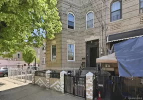 1086 Blake Avenue, New York, NY, 4 Bedrooms Bedrooms, 12 Rooms Rooms,3 BathroomsBathrooms,Residential,For Rent,Blake,0,1044086 1086 Blake Avenue, New York, NY, 4 Bedrooms Bedrooms, 12 Rooms Rooms,3 BathroomsBathrooms,Residential,For Rent,Blake,0,1044086