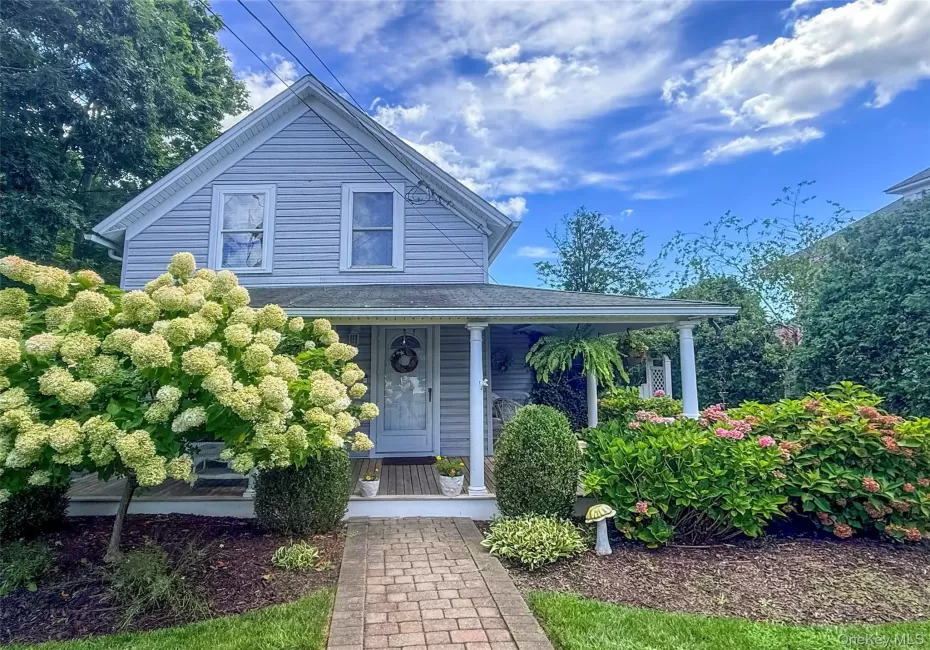 23 LAKE AVE, Brookhaven, NY, 3 Bedrooms Bedrooms, 6 Rooms Rooms,1 BathroomBathrooms,Residential,For Rent,LAKE AVE,0,1043203 23 LAKE AVE, Brookhaven, NY, 3 Bedrooms Bedrooms, 6 Rooms Rooms,1 BathroomBathrooms,Residential,For Rent,LAKE AVE,0,1043203