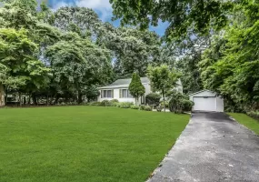 176 Side Road, Riverhead, NY, 3 Bedrooms Bedrooms, 7 Rooms Rooms,2 BathroomsBathrooms,Residential,For Rent,Side,0,1044062 176 Side Road, Riverhead, NY, 3 Bedrooms Bedrooms, 7 Rooms Rooms,2 BathroomsBathrooms,Residential,For Rent,Side,0,1044062