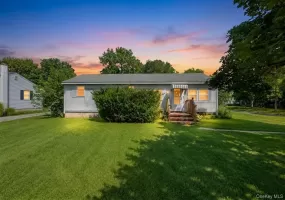 2600 Boisseau Avenue, Southold, NY, 3 Bedrooms Bedrooms, 8 Rooms Rooms,1 BathroomBathrooms,Residential,For Rent,Boisseau,0,1043112 2600 Boisseau Avenue, Southold, NY, 3 Bedrooms Bedrooms, 8 Rooms Rooms,1 BathroomBathrooms,Residential,For Rent,Boisseau,0,1043112