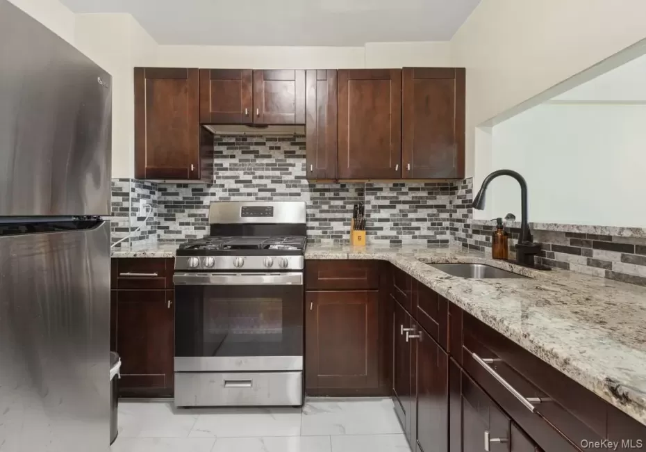 94-11 59th Avenue, New York, NY, 1 Bedroom Bedrooms, 3 Rooms Rooms,1 BathroomBathrooms,Residential,For Rent,59th,0,1042990 94-11 59th Avenue, New York, NY, 1 Bedroom Bedrooms, 3 Rooms Rooms,1 BathroomBathrooms,Residential,For Rent,59th,0,1042990