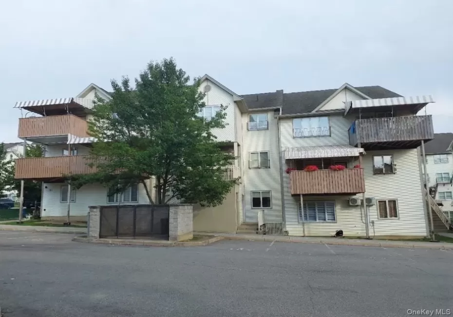 5 Toltchav Way, Monroe, NY, 3 Bedrooms Bedrooms, 5 Rooms Rooms,2 BathroomsBathrooms,Residential,For Rent,Toltchav,0,1044046 5 Toltchav Way, Monroe, NY, 3 Bedrooms Bedrooms, 5 Rooms Rooms,2 BathroomsBathrooms,Residential,For Rent,Toltchav,0,1044046