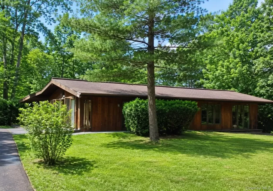 43 Tephanic Avenue, Monroe, NY, 4 Bedrooms Bedrooms, 9 Rooms Rooms,2 BathroomsBathrooms,Residential Lease,For Rent,Tephanic,0,1044119 43 Tephanic Avenue, Monroe, NY, 4 Bedrooms Bedrooms, 9 Rooms Rooms,2 BathroomsBathrooms,Residential Lease,For Rent,Tephanic,0,1044119