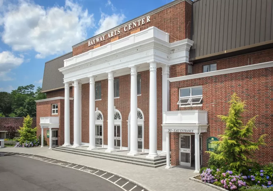 265 Main Street, Islip, NY, 3 Rooms Rooms,1 BathroomBathrooms,Residential Lease,For Rent,Main,0,1044262 265 Main Street, Islip, NY, 3 Rooms Rooms,1 BathroomBathrooms,Residential Lease,For Rent,Main,0,1044262