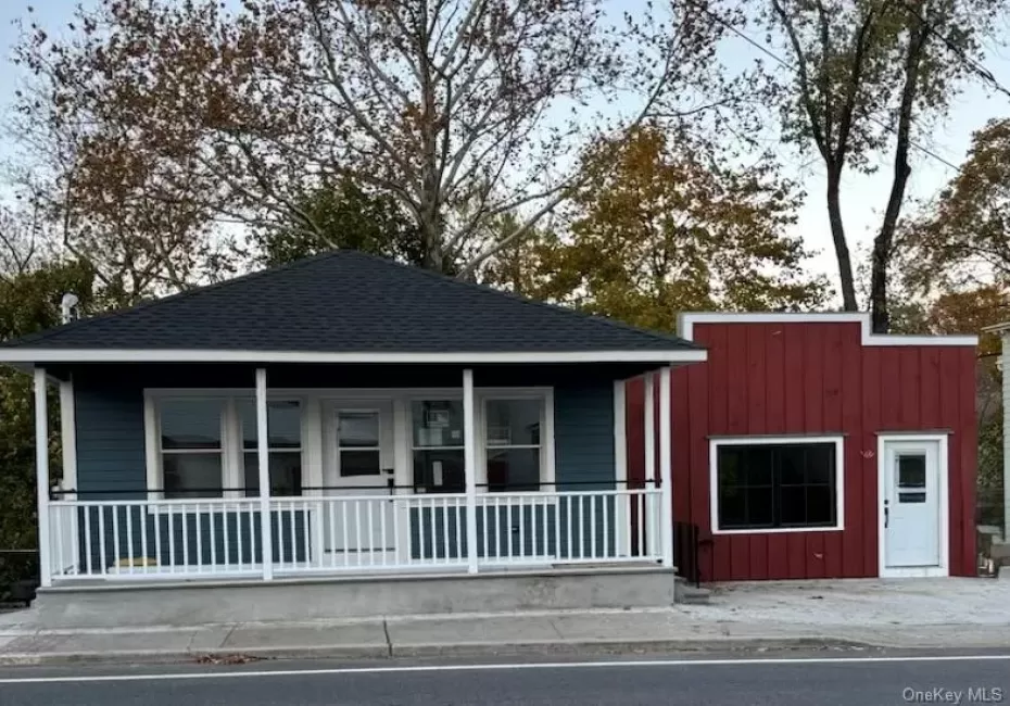 32 Western Avenue, Marlboro, NY, 2 Bedrooms Bedrooms, 4 Rooms Rooms,1 BathroomBathrooms,Residential Lease,For Rent,Western,0,1044440 32 Western Avenue, Marlboro, NY, 2 Bedrooms Bedrooms, 4 Rooms Rooms,1 BathroomBathrooms,Residential Lease,For Rent,Western,0,1044440