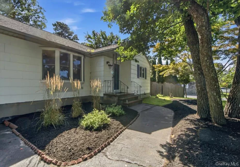 189 Belleview Avenue, Brookhaven, NY, 3 Bedrooms Bedrooms, 7 Rooms Rooms,2 BathroomsBathrooms,Residential,For Rent,Belleview,0,1039117 189 Belleview Avenue, Brookhaven, NY, 3 Bedrooms Bedrooms, 7 Rooms Rooms,2 BathroomsBathrooms,Residential,For Rent,Belleview,0,1039117