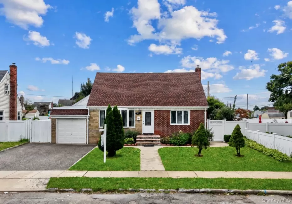 78 Pengon Circle, Hempstead, NY, 4 Bedrooms Bedrooms, 10 Rooms Rooms,3 BathroomsBathrooms,Residential,For Rent,Pengon,0,1040869 78 Pengon Circle, Hempstead, NY, 4 Bedrooms Bedrooms, 10 Rooms Rooms,3 BathroomsBathrooms,Residential,For Rent,Pengon,0,1040869