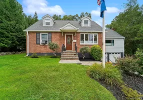 11 Fairview Place, Ramapo, NY, 5 Bedrooms Bedrooms, 10 Rooms Rooms,3 BathroomsBathrooms,Residential,For Rent,Fairview,0,1043987 11 Fairview Place, Ramapo, NY, 5 Bedrooms Bedrooms, 10 Rooms Rooms,3 BathroomsBathrooms,Residential,For Rent,Fairview,0,1043987