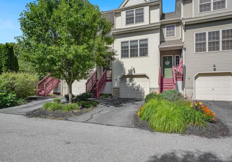 Welcome to 26 Winhaven Ct. Welcome to 26 Winhaven Ct.