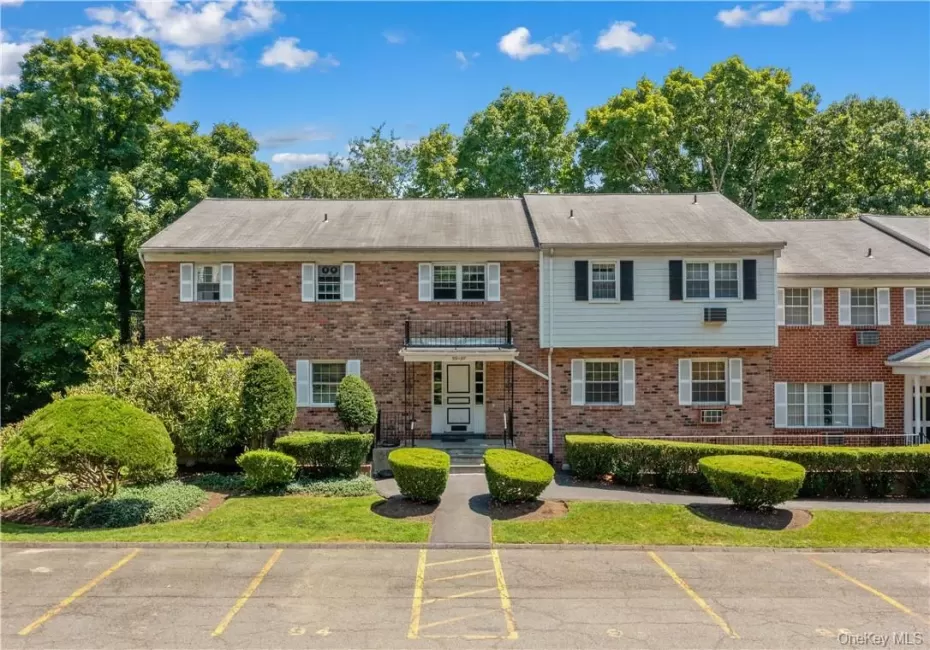 Welcome to 315 Woodland Hills Road in White Plains. Welcome to 315 Woodland Hills Road in White Plains.