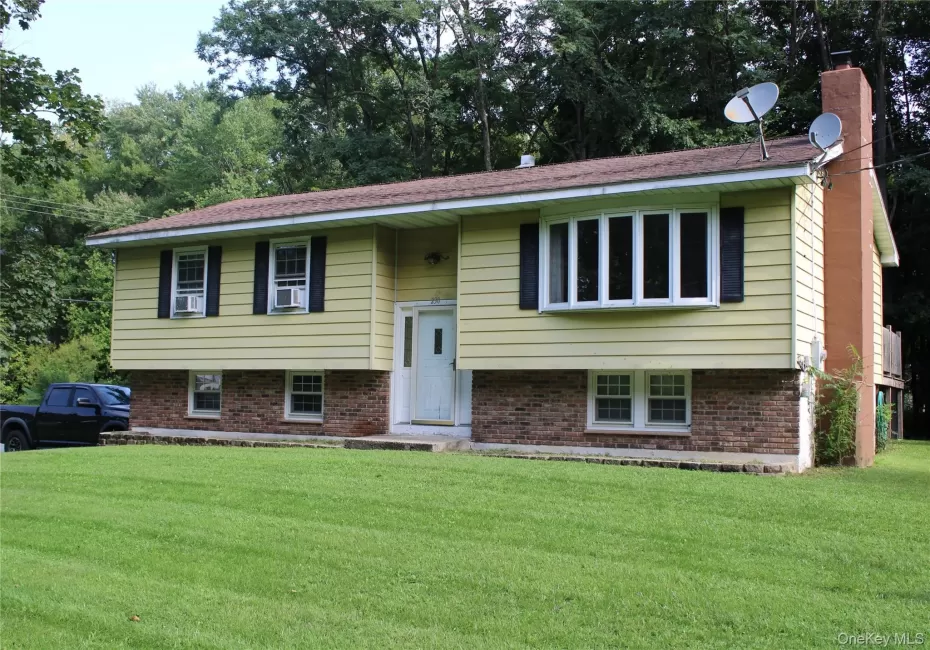 230 Roosevelt Road, Hyde Park, NY, 3 Bedrooms Bedrooms, 10 Rooms Rooms,1 BathroomBathrooms,Residential,For Rent,Roosevelt,0,1043770 230 Roosevelt Road, Hyde Park, NY, 3 Bedrooms Bedrooms, 10 Rooms Rooms,1 BathroomBathrooms,Residential,For Rent,Roosevelt,0,1043770