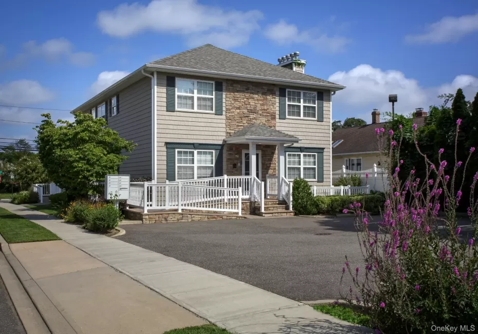 276 Eastern Parkway, Oyster Bay, NY, 1 Bedroom Bedrooms, 3 Rooms Rooms,1 BathroomBathrooms,Residential Lease,For Rent,Eastern,0,1044336 276 Eastern Parkway, Oyster Bay, NY, 1 Bedroom Bedrooms, 3 Rooms Rooms,1 BathroomBathrooms,Residential Lease,For Rent,Eastern,0,1044336